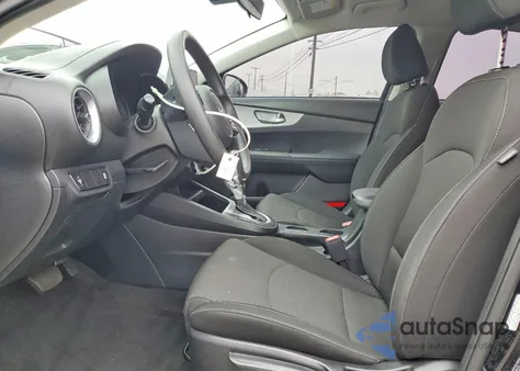 2023 Kia Forte Lx z USA, uszkodzony, nr VIN 3KPF24AD7PE518010